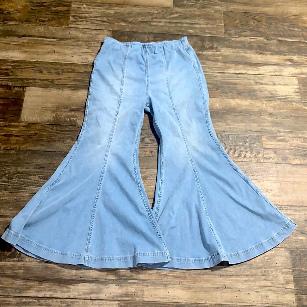 BIG BELL JEANS FREE PEOPLE!